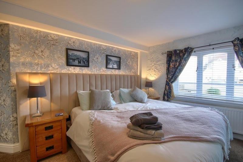 Smugglers Luxury Accommodation เชอริงแงม ภายนอก รูปภาพ