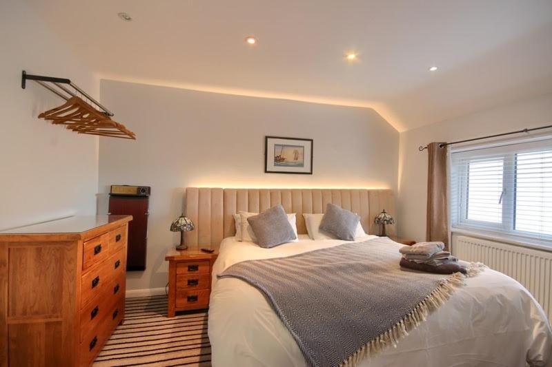 Smugglers Luxury Accommodation เชอริงแงม ภายนอก รูปภาพ