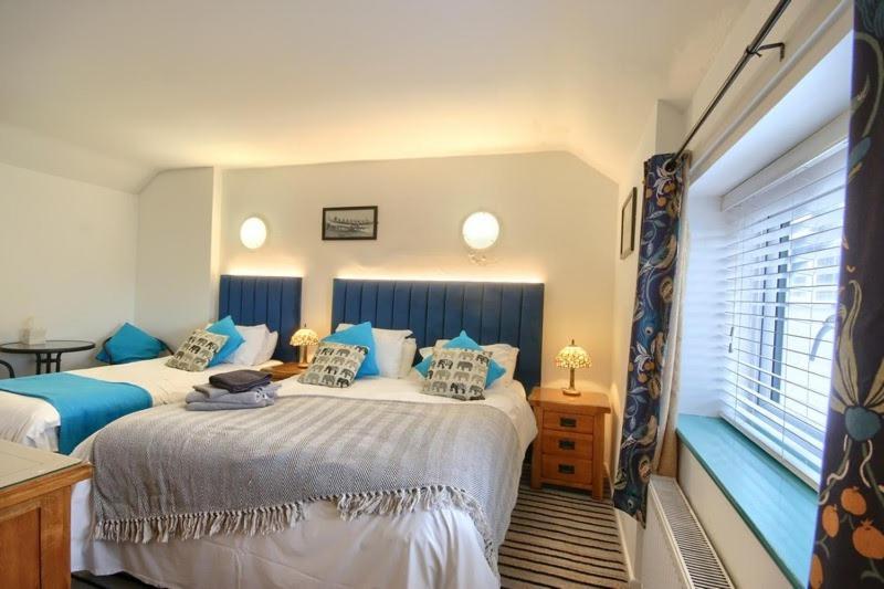 Smugglers Luxury Accommodation เชอริงแงม ภายนอก รูปภาพ